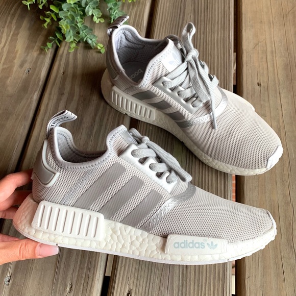 adidas light grey sneakers